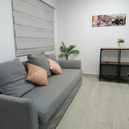 Kyomu El Pilar 2 Apartment *
